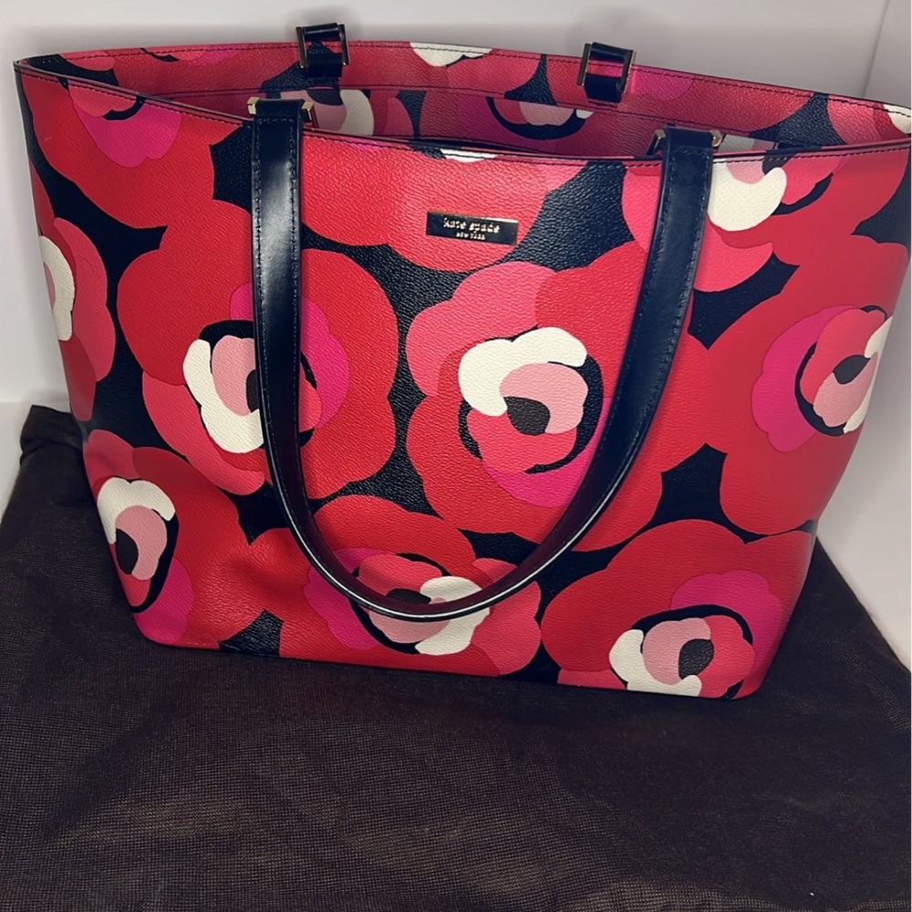 Kate, spade tote bag with dust bag